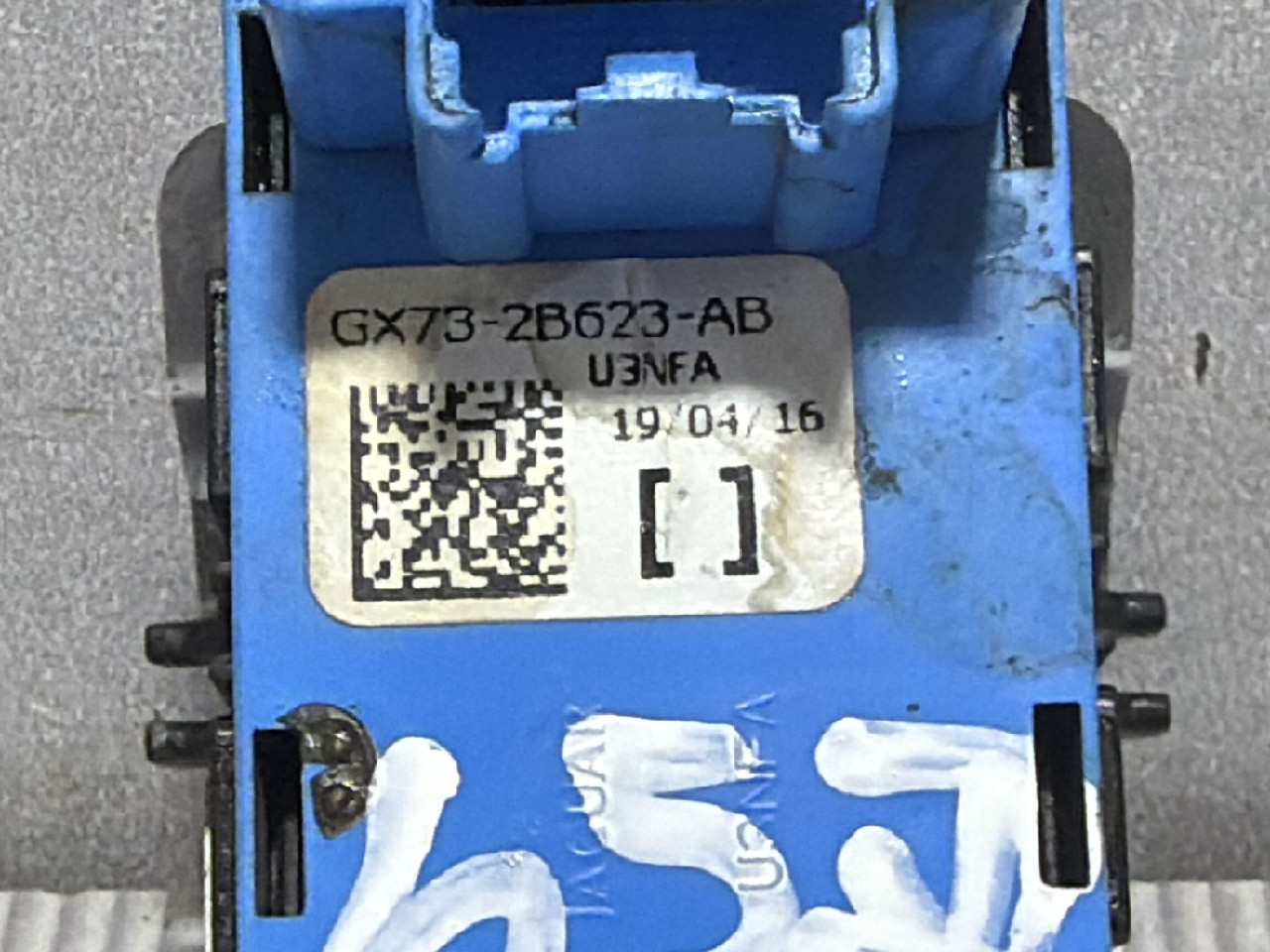DIJELOVI PREKIDAC JAGUAR XE (X760) > 15 -  2.0 GX732B623AB