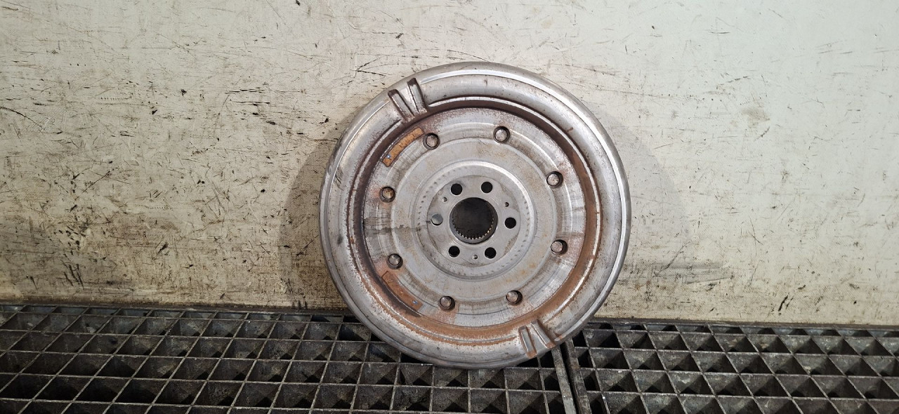 DIJELOVI ZAMAJAC SKODA YETI > 13- 2.0 03L105266CL