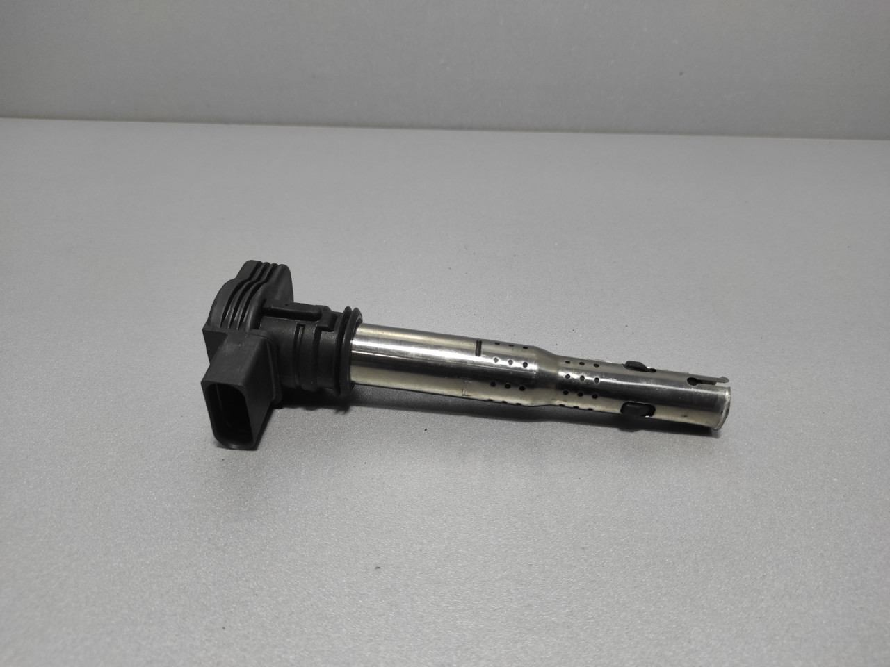 DIJELOVI BOMBINA AUDI A3 > 03-08 07K905715F