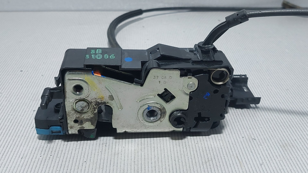 DIJELOVI BRAVA VRATA PEUGEOT 207 > 06-09 24097816