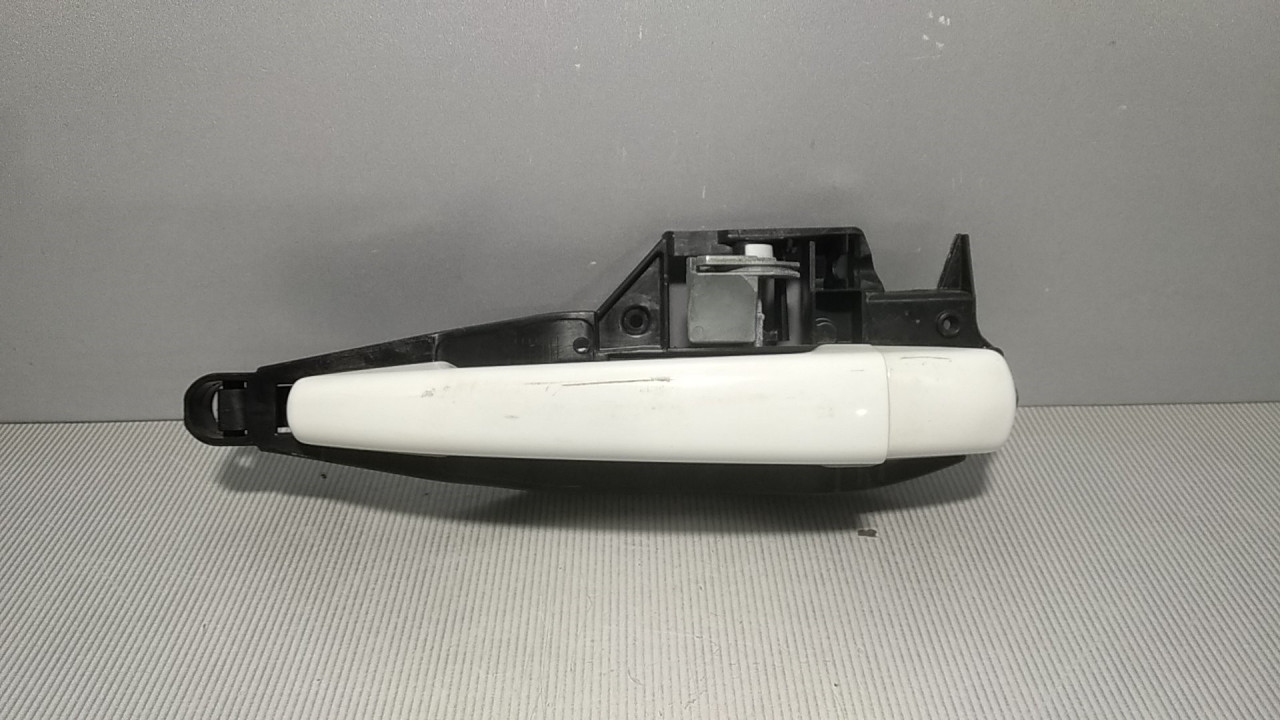 RUCKA VRATA PEUGEOT 208 > 12-15 9672961180