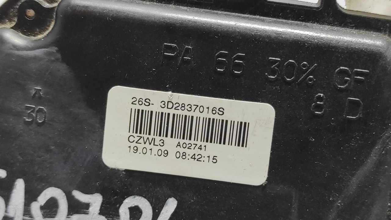 DIJELOVI BRAVA VRATA VW CADDY > 10-15 3D2837016S