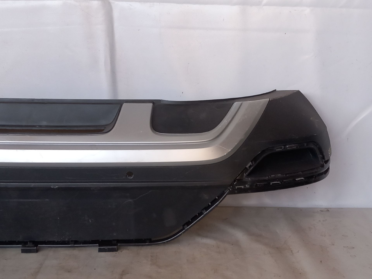 DIJELOVI SPOJLER VW T-ROC > 17- 2GA807434