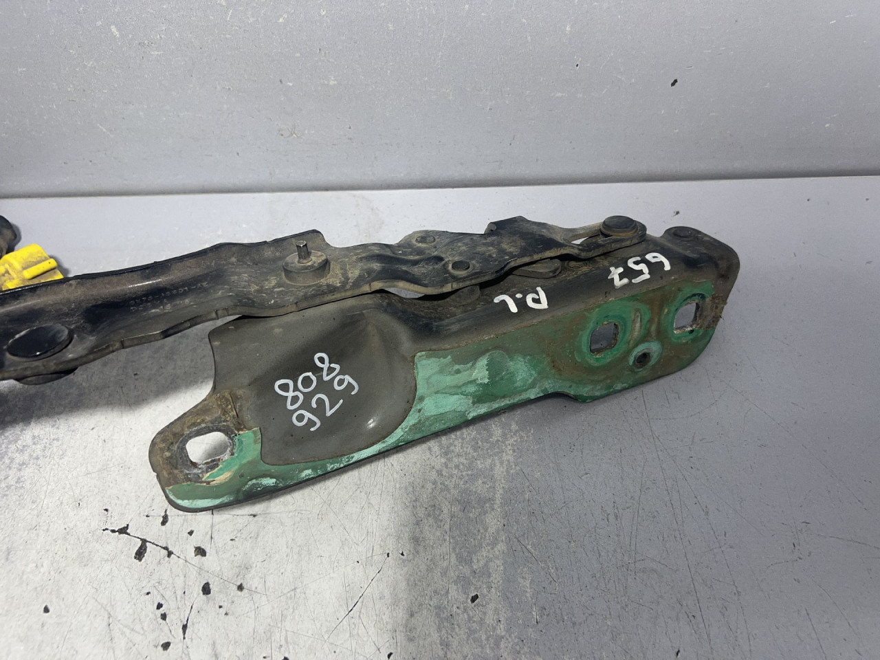 SKARE OD HAUBE JAGUAR XE (X760) > 15 -  GX7316801
