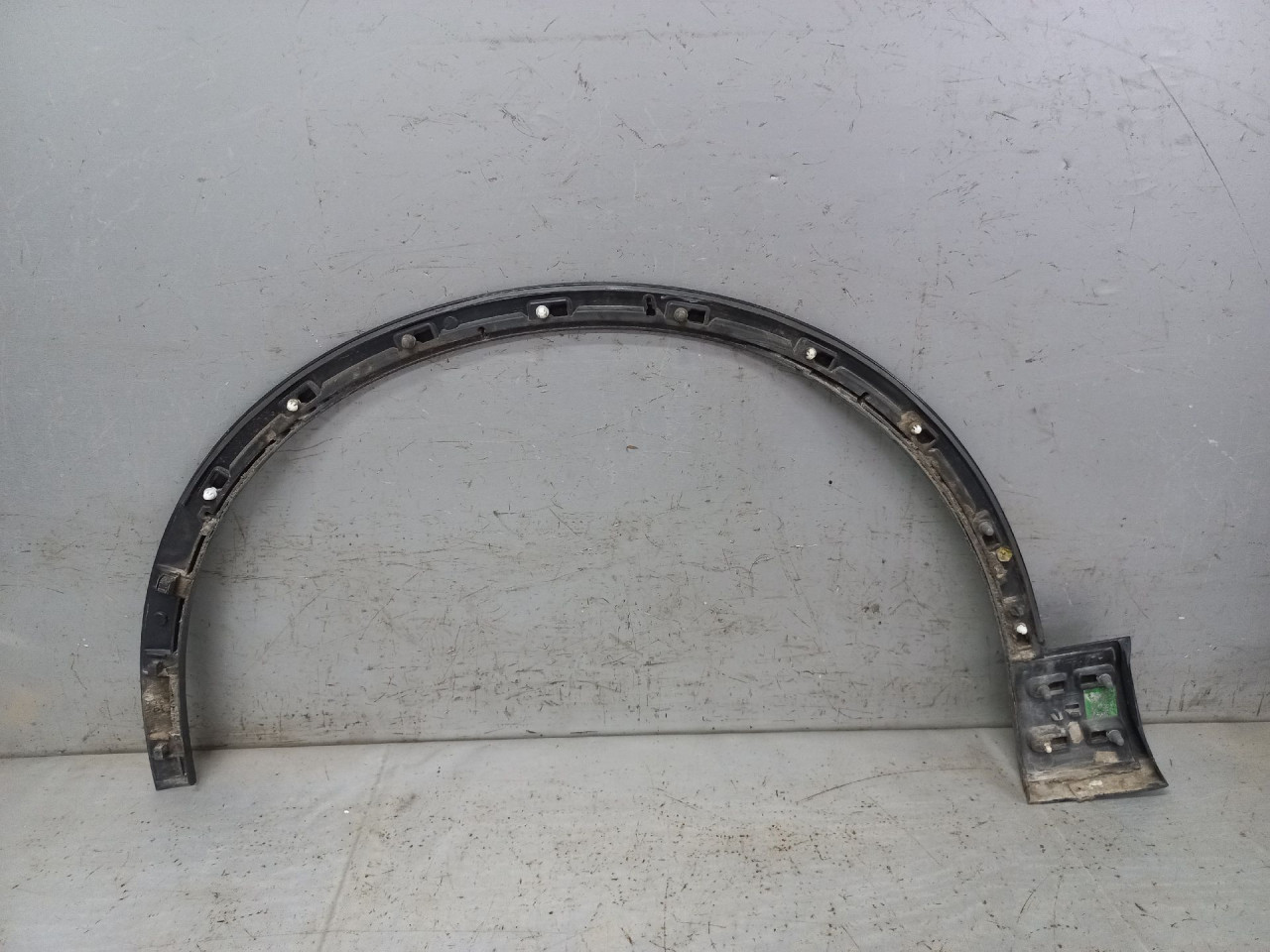 DIJELOVI RUB BLATOBRANA AUDI Q7 > 15-19 4M0853718E