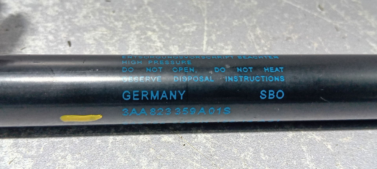 AMORTIZER HAUBE VW PASSAT B7 > 10-14 3AA823359A
