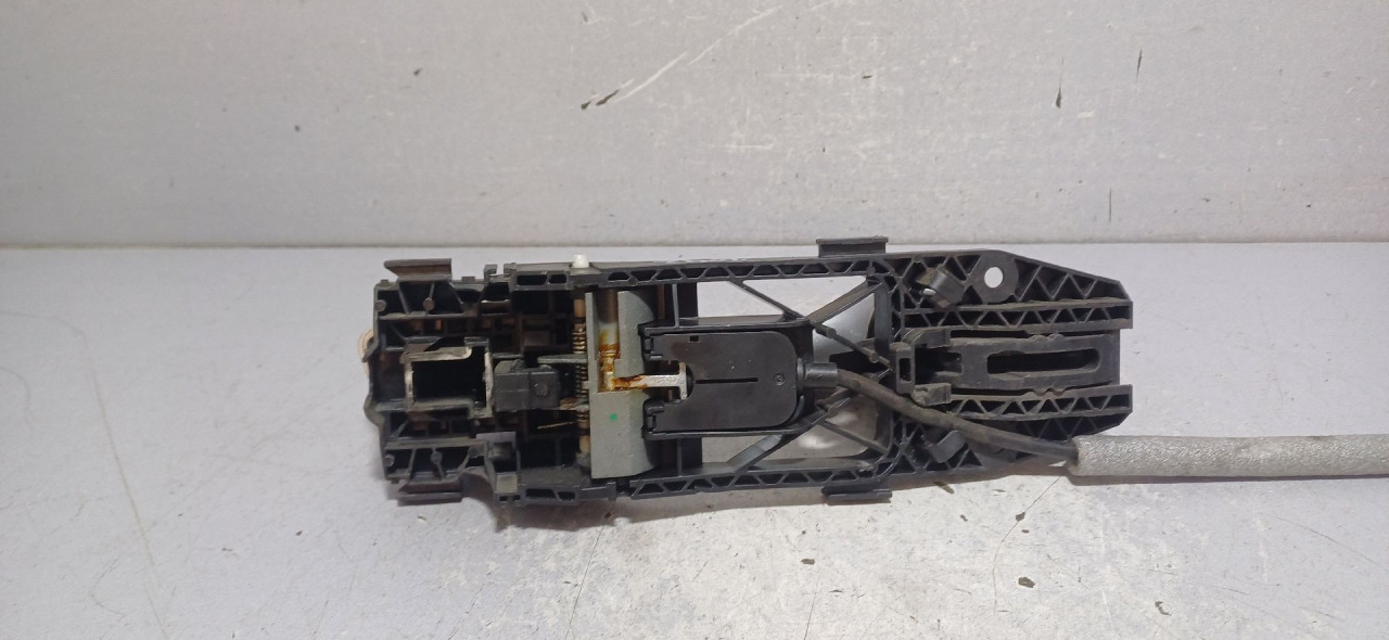 RUCKA VRATA SKODA OCTAVIA > 13-16 5L0837885C