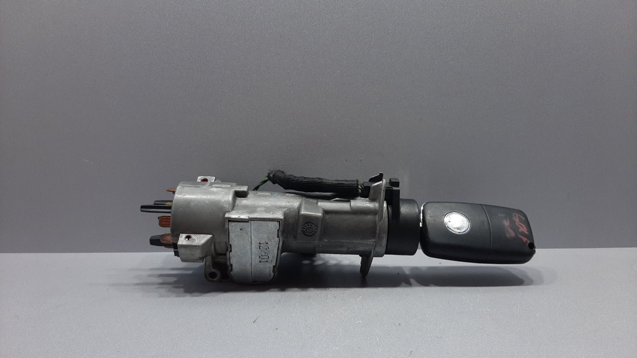 BRAVA PALJENJA AUDI A4 (B6) > 00-04 4B0905851C