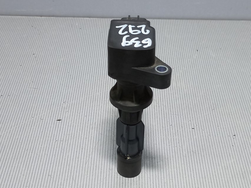 DIJELOVI BOMBINA MAZDA 3 > 03-07 6M8G12A366