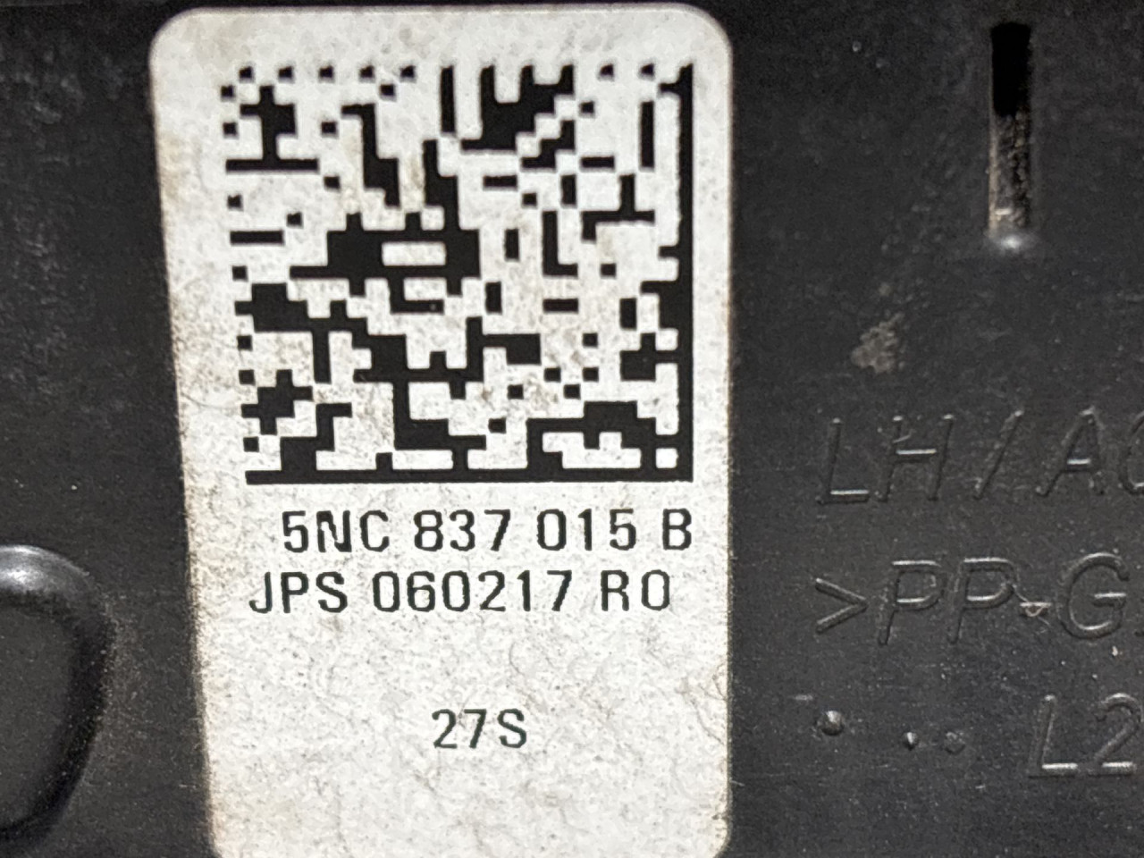DIJELOVI BRAVA VRATA VW TIGUAN > 16-20 5NC837015B