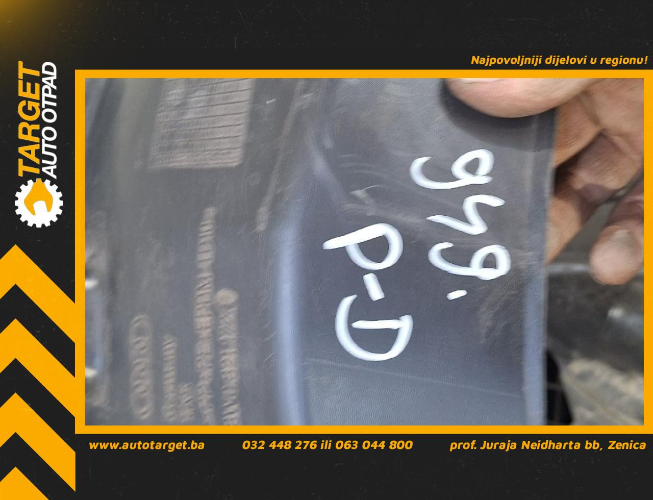 DIJELOVI UNUTRASNJI BLATOBRAN AUDI A4 (B9) > 19- 3.0 8W0821172G