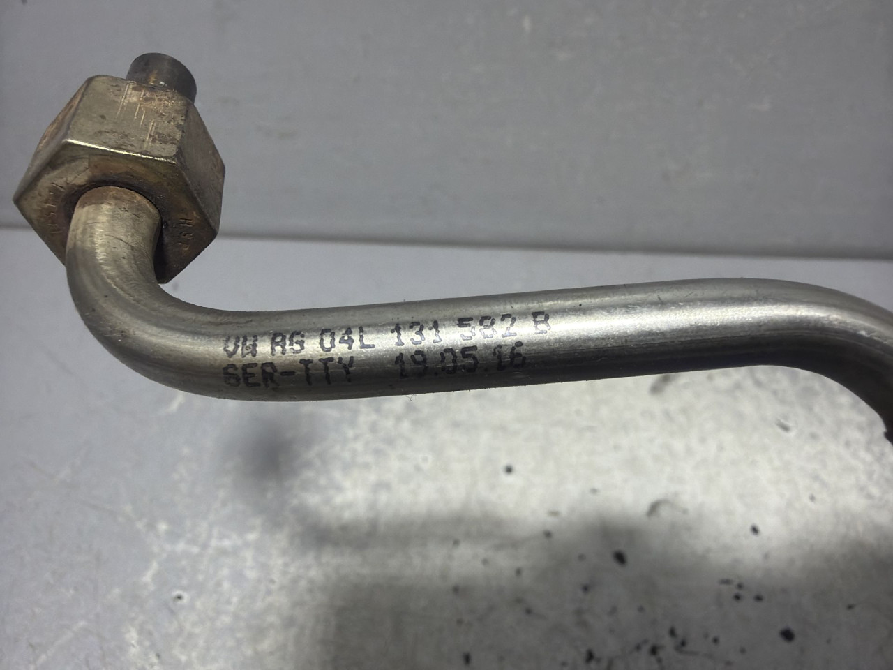DIJELOVI CRIJEVO AUDI A3 (8VF/8VK) > 16-20 1.6 04L131582B