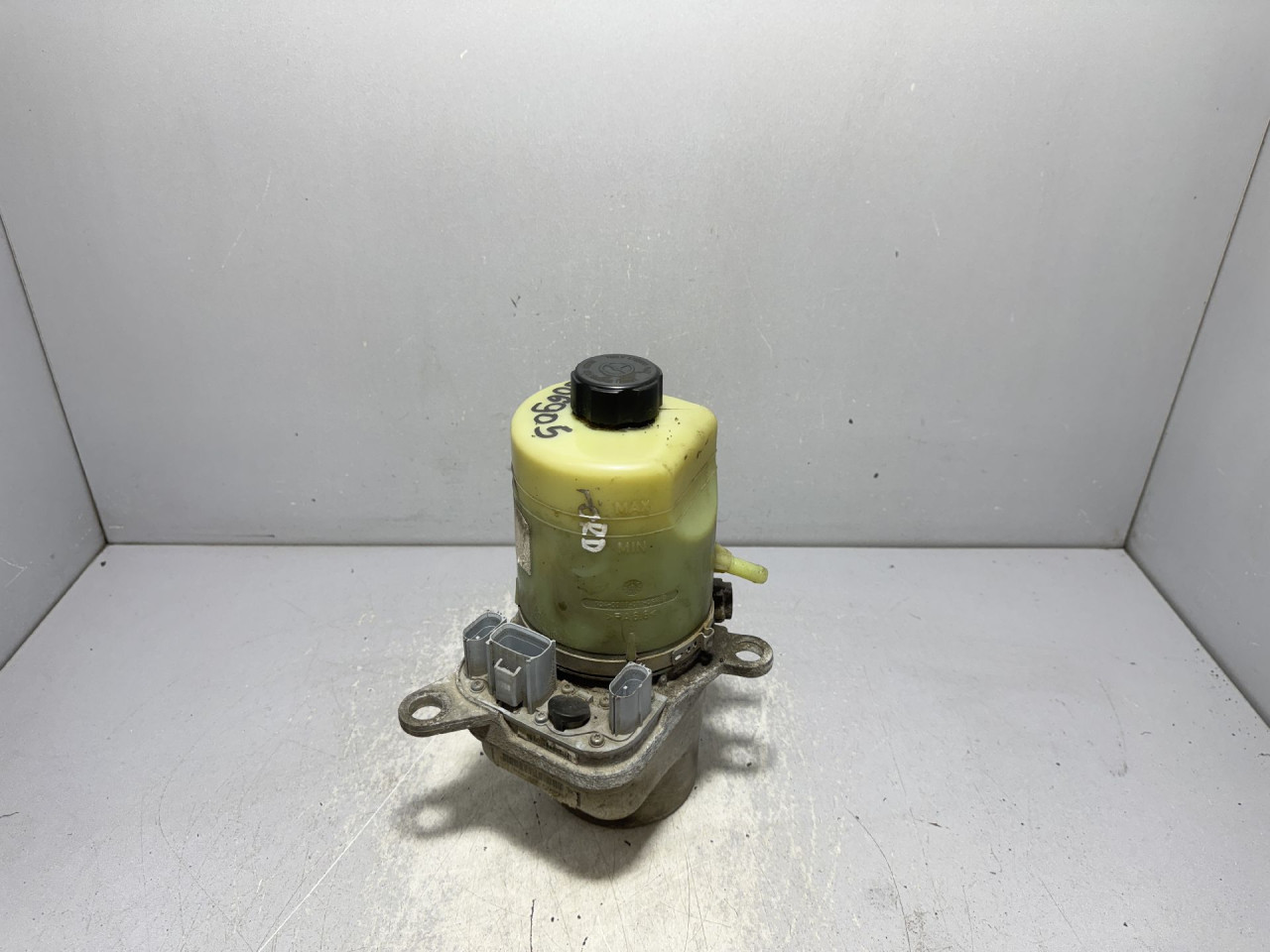 DIJELOVI SERVO PUMPA FORD FOCUS > 07-11 1.8 4M513K514CA