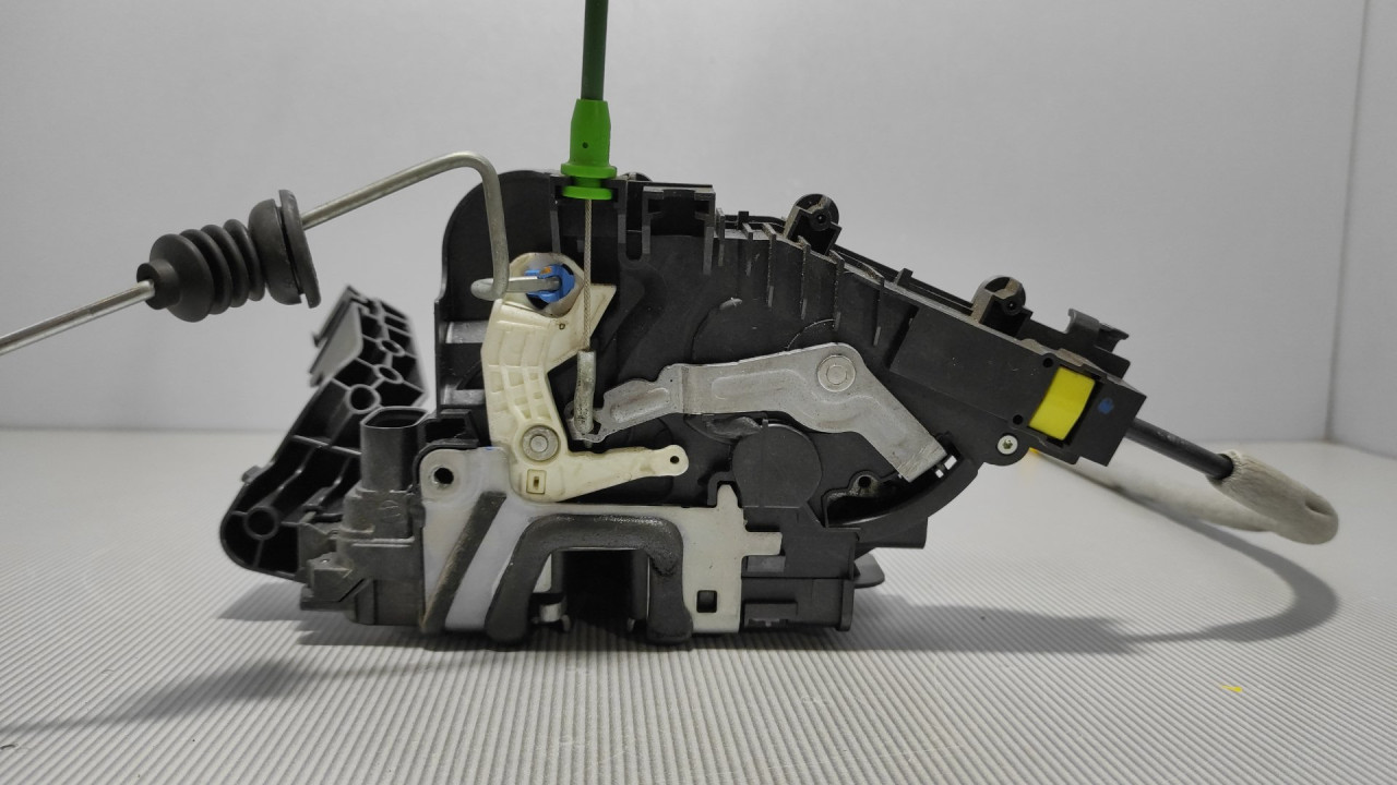 BRAVA VRATA MERCEDES C KLASA (W205/S205) > 14-18 A09973
