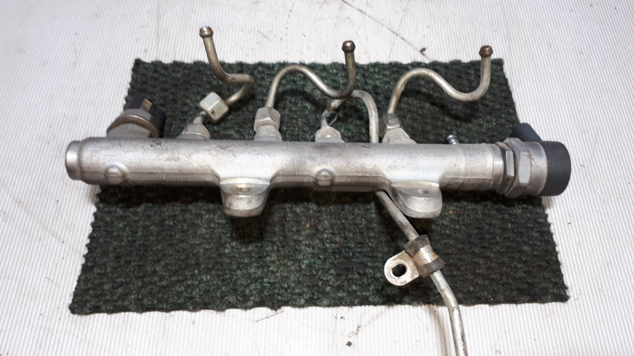 DIJELOVI RAMPA VW POLO > 14-17 04B130093