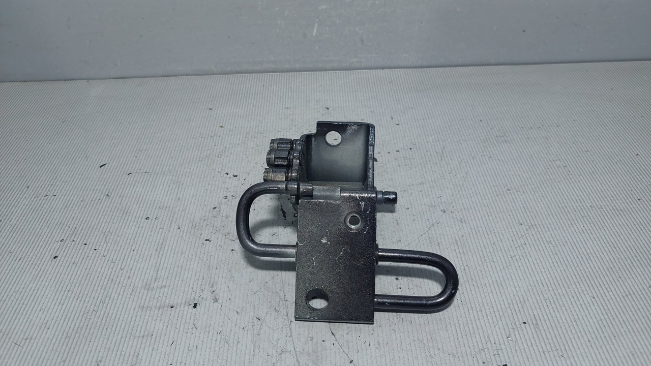 DIJELOVI BAGLAMA AUDI Q7 > 06-09 8E0831411E
