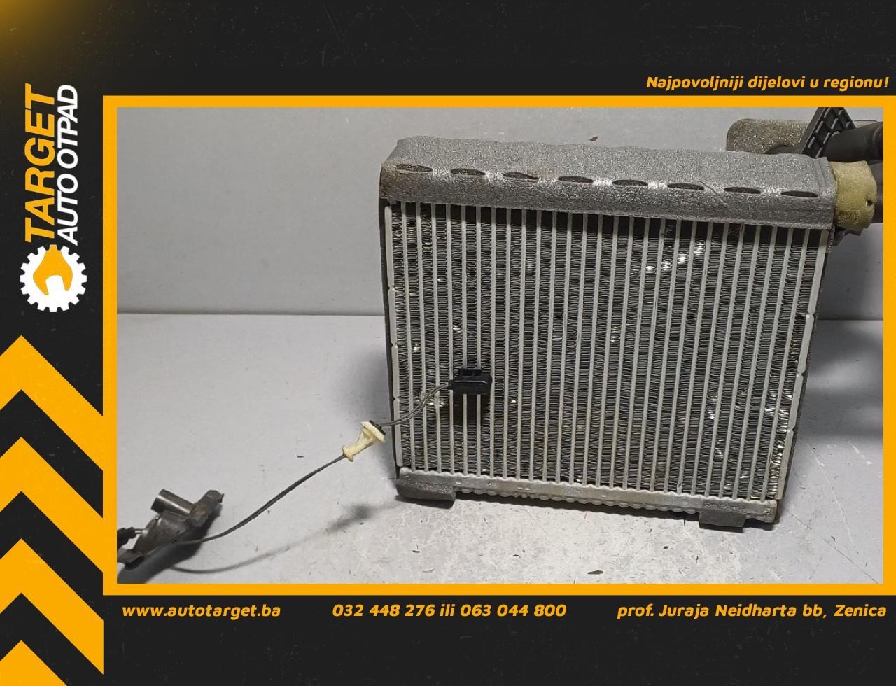 DIJELOVI MALI HLADNJAK FORD FOCUS > 15-18