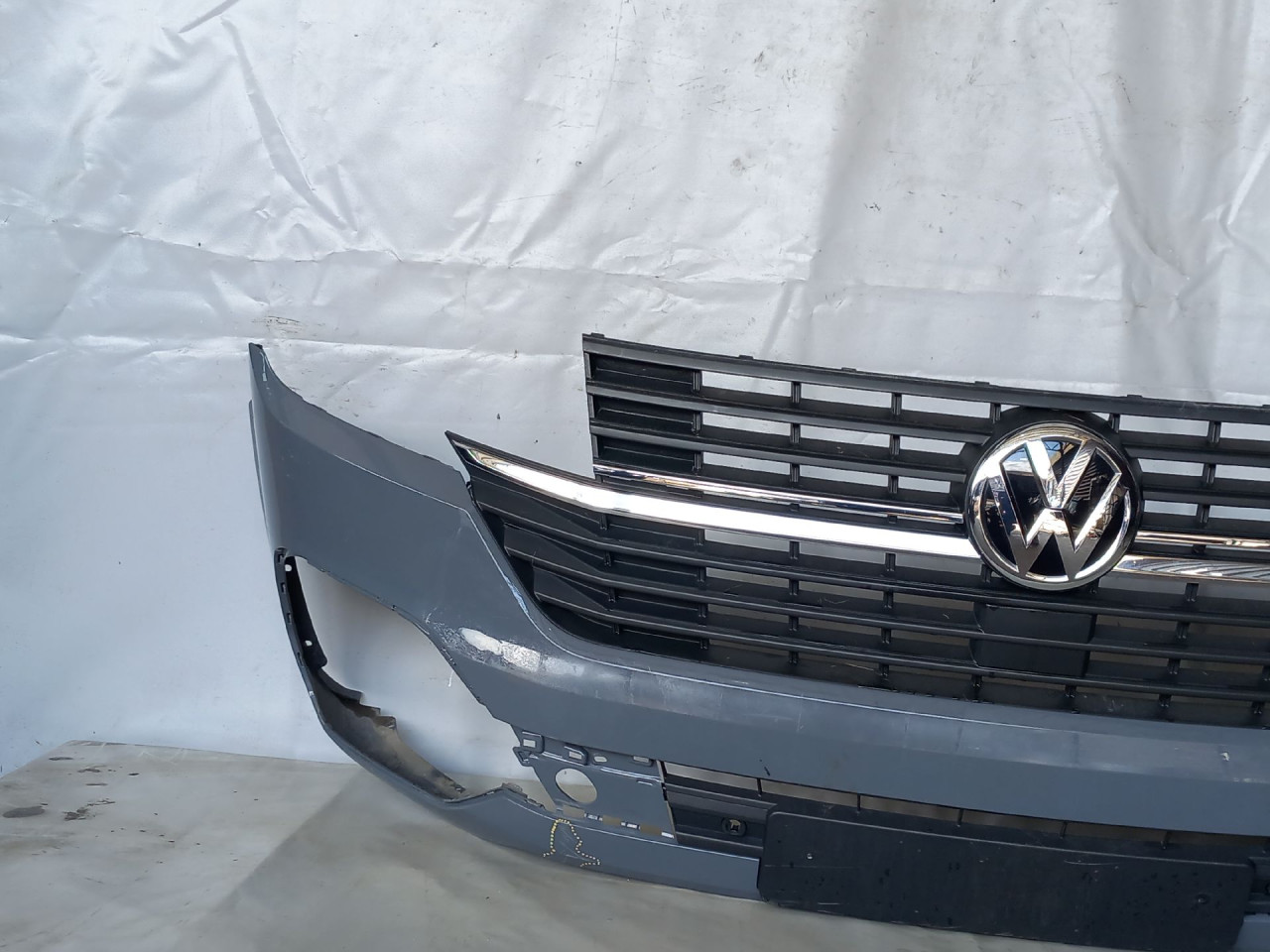 DIJELOVI BRANIK VW T6 > 15- 7LA807221A