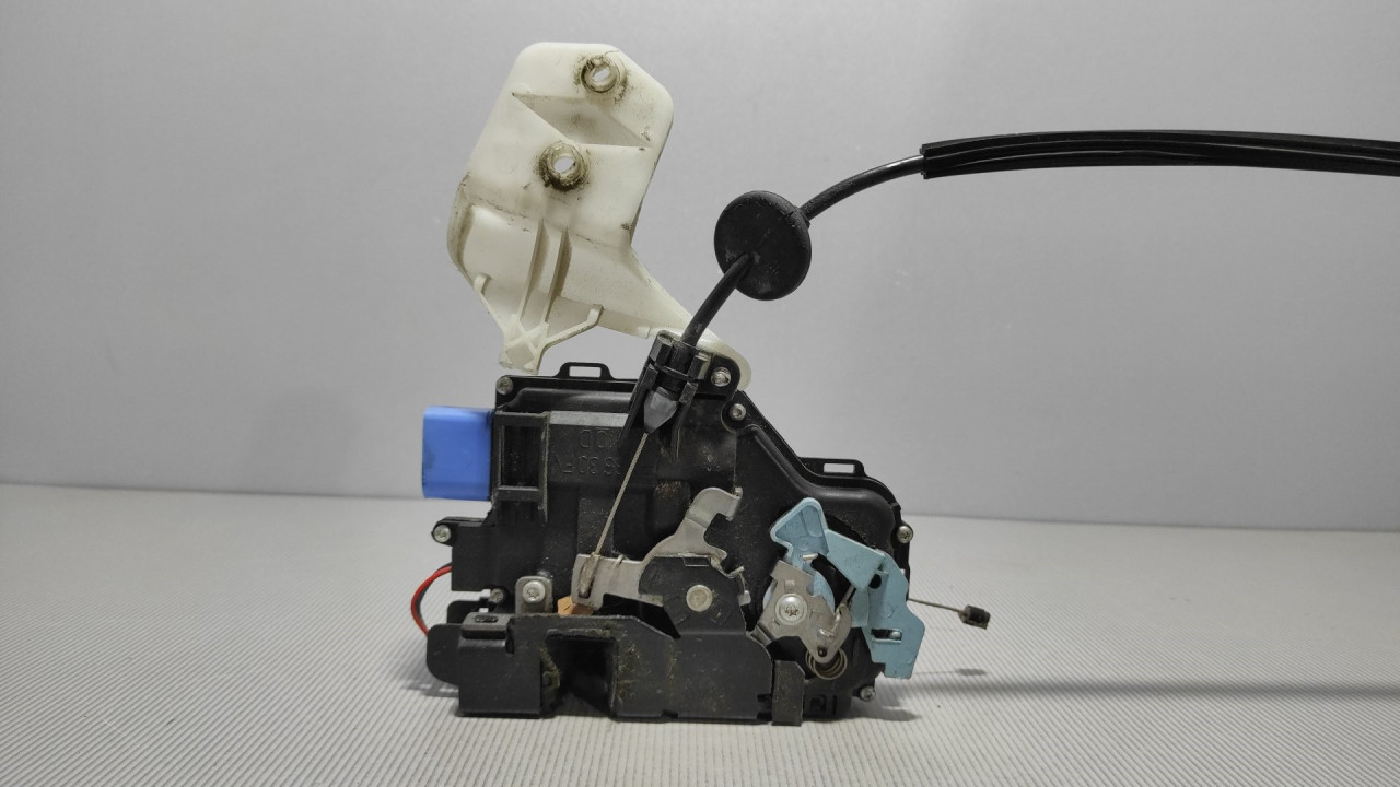 DIJELOVI BRAVA VRATA VW CADDY > 10-15 3D2837016S