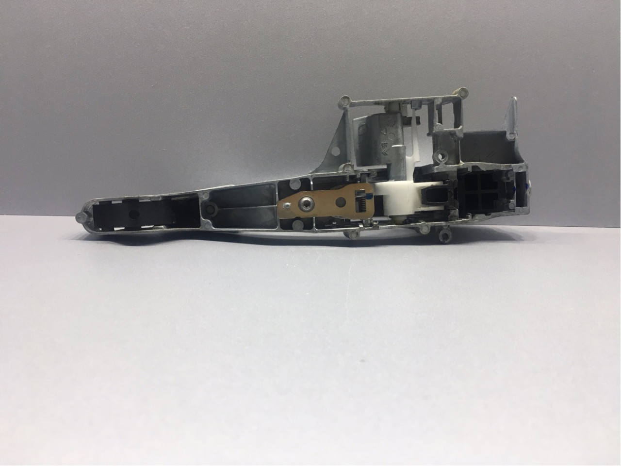 RUCKA VRATA PEUGEOT 207 > 09-12 9680168580