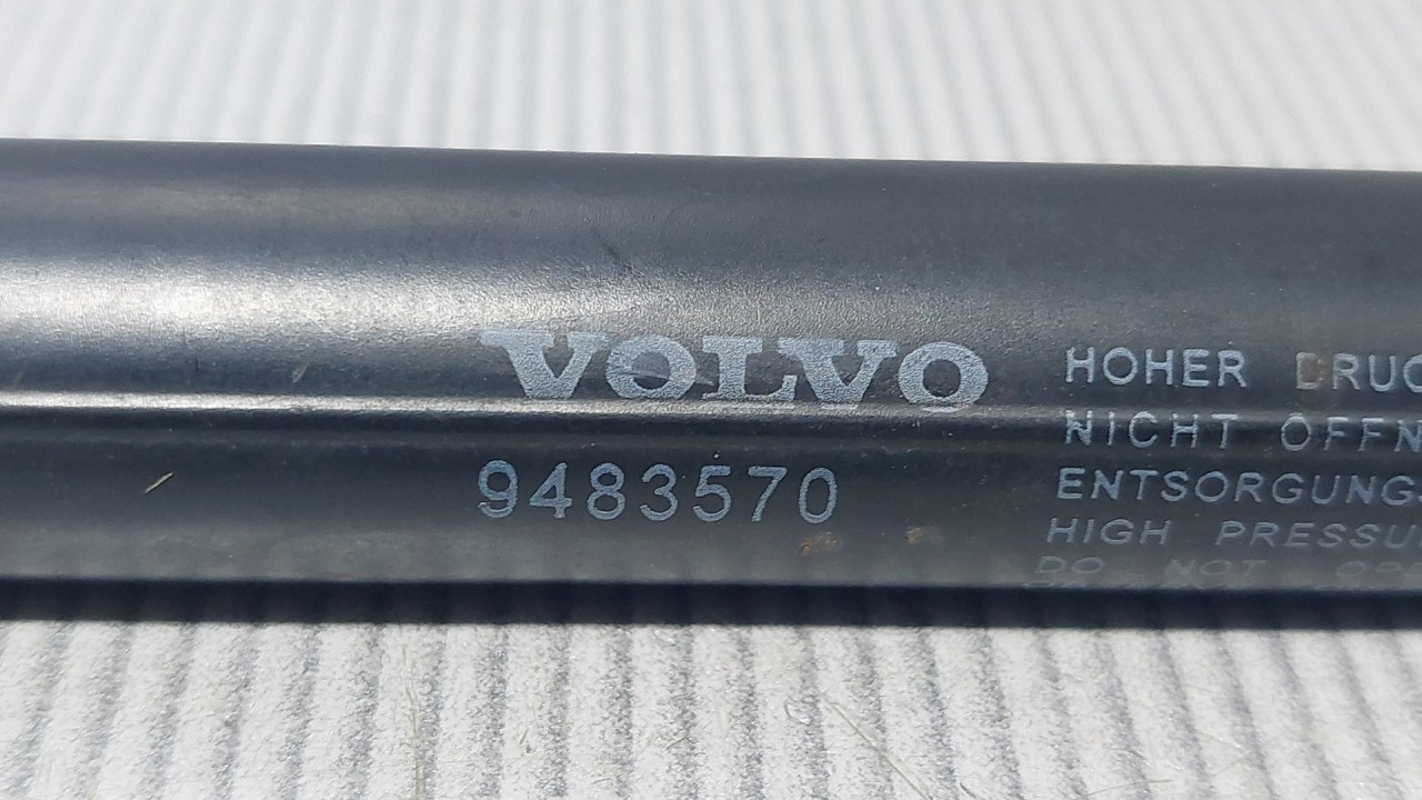 AMORTIZER HAUBE VOLVO S40/V50 > 04-07 9483570