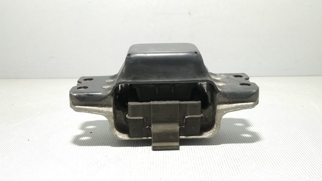 DIJELOVI NOSAC MJENJACA VW POLO > 09-14 1K0199555N