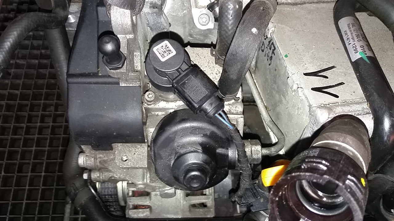 PUMPA VISOKOG PRITISKA VW GOLF 7 > 12-16 04L130755D
