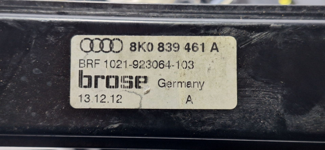 ELEKTRO PODIZAC STAKLA AUDI A4 (B8) > 12-15 8K0839461A