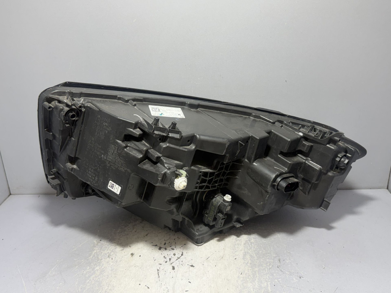 DIJELOVI FAR OSTECEN RENAULT AUSTRAL > 22- 260104410R