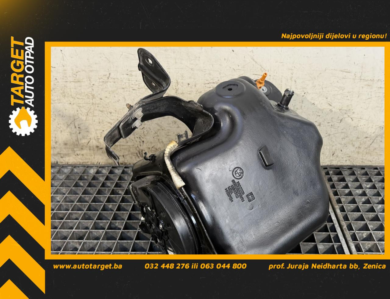 DIJELOVI REZERVOAR ADITIVA BMW X5 (F15) > 13-18 3.0 7295653