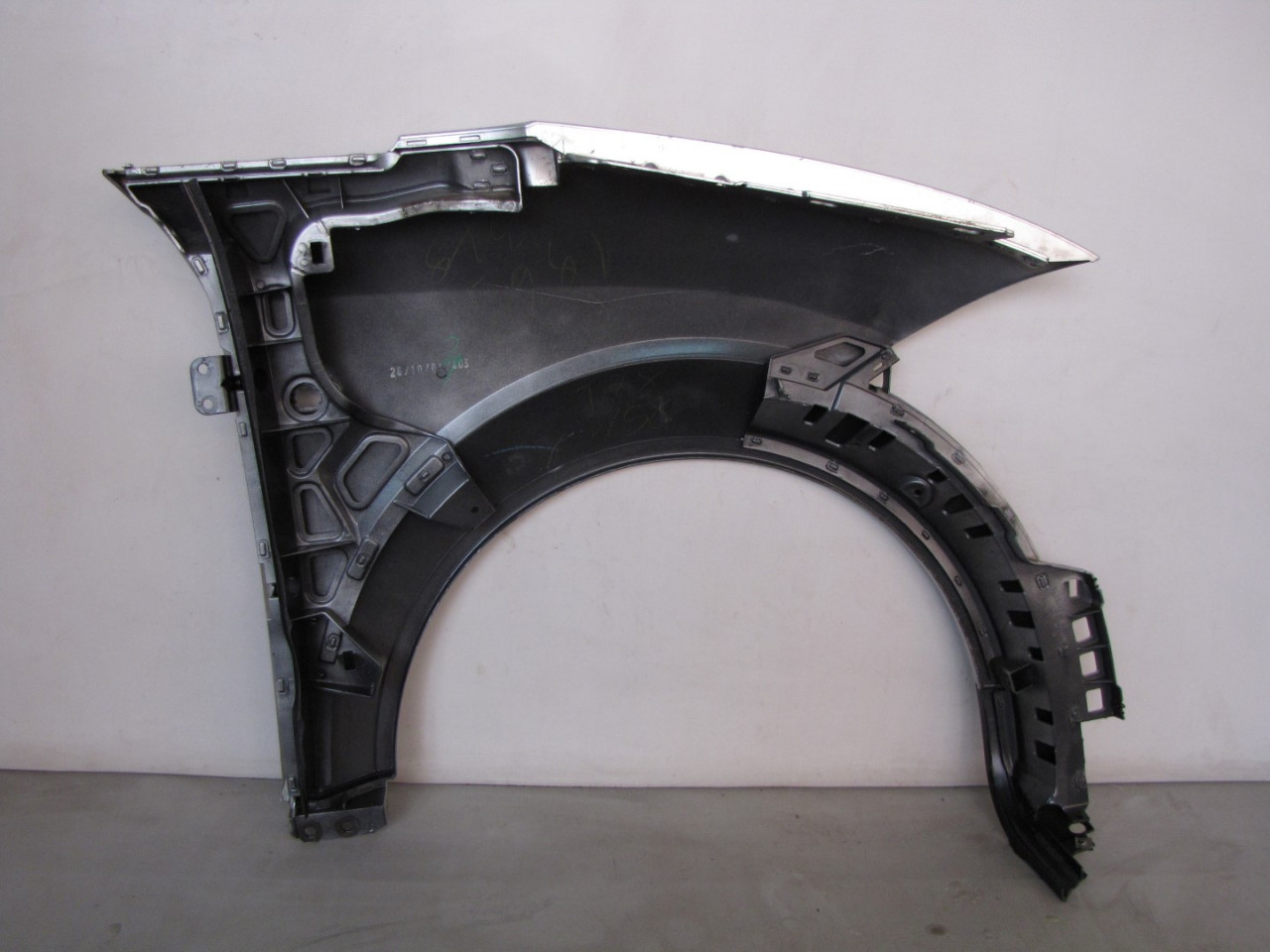 DIJELOVI BLATOBRAN AUDI A2 > 99-05 AD302011