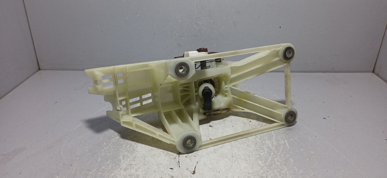 DIJELOVI SALTEBLA MAZDA CX5 > 12-15 KE4046100