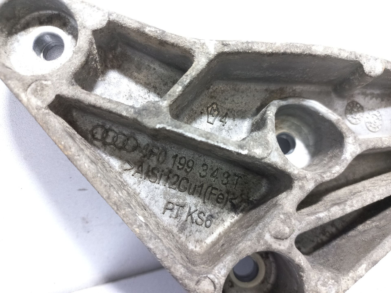 DIJELOVI NOSAC MOTORA AUDI A6 > 08-11 4F0199343T