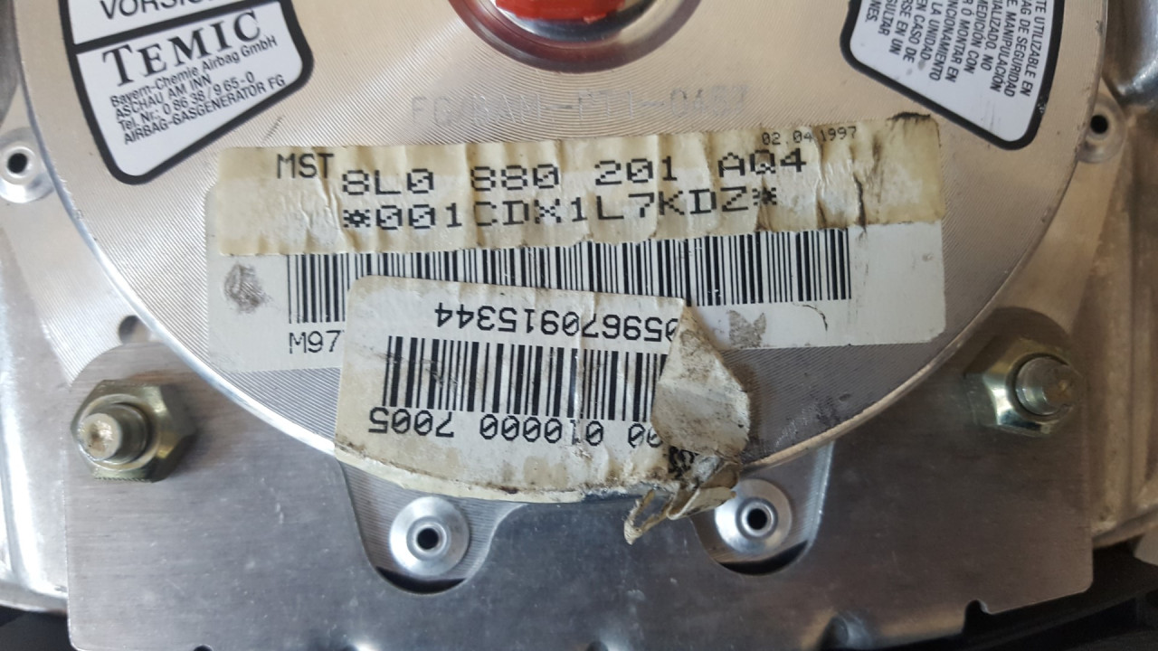 DIJELOVI AIRBAG VOLANA AUDI A3 > 96-03 8L0880201