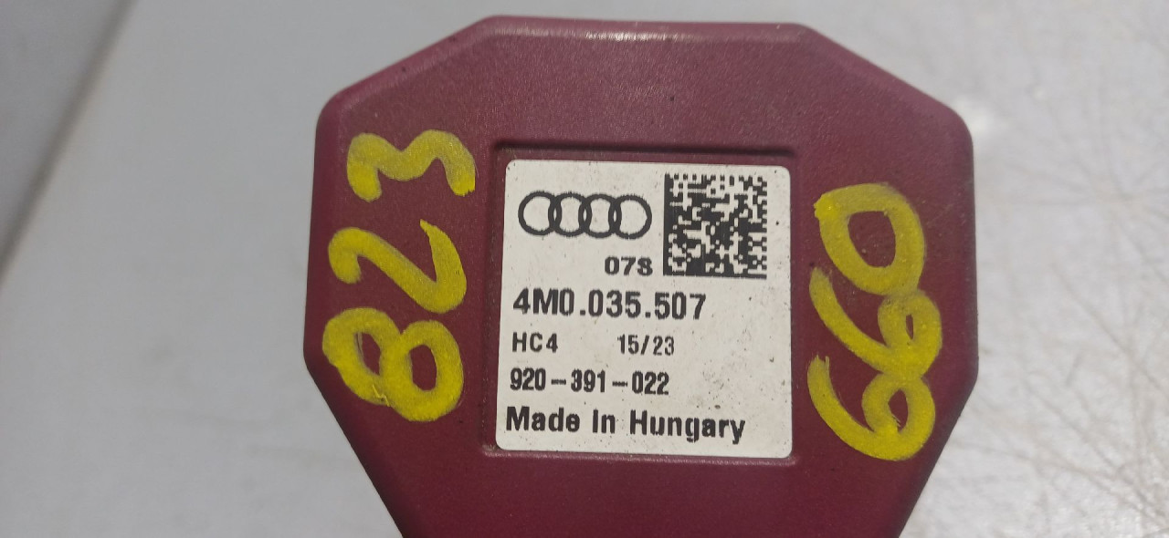 DIJELOVI ANTENA AUDI A4 (B9) > 15-18 4M0035507