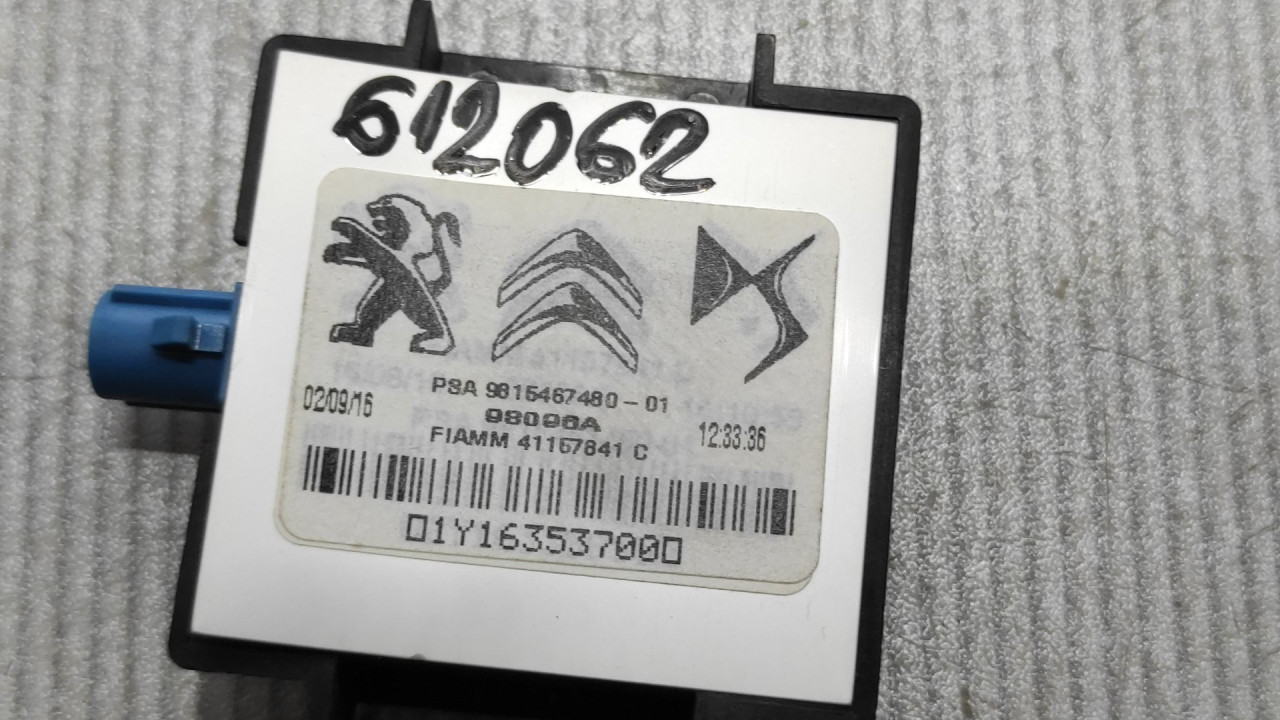 DIJELOVI ANTENA PEUGEOT 3008 > 13-16 9815467480