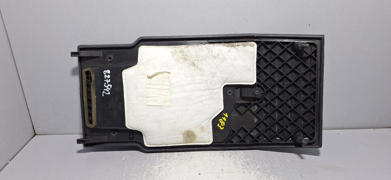 PLASTIKA LAND ROVER DEFENDER (L663) > 19-