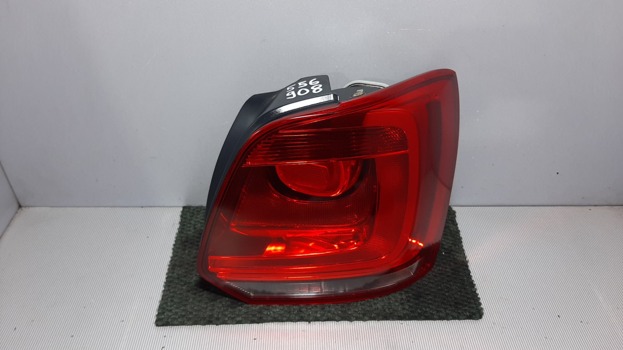 STOP SVJETLO VW POLO > 09-14 6R0945096L-6R0945258A