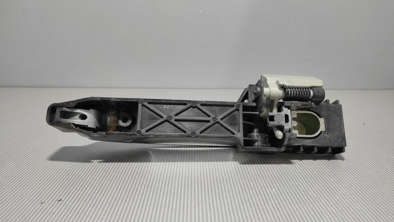 RUCKA VRATA NISSAN QASHQAI > 10-13 80610EB30B