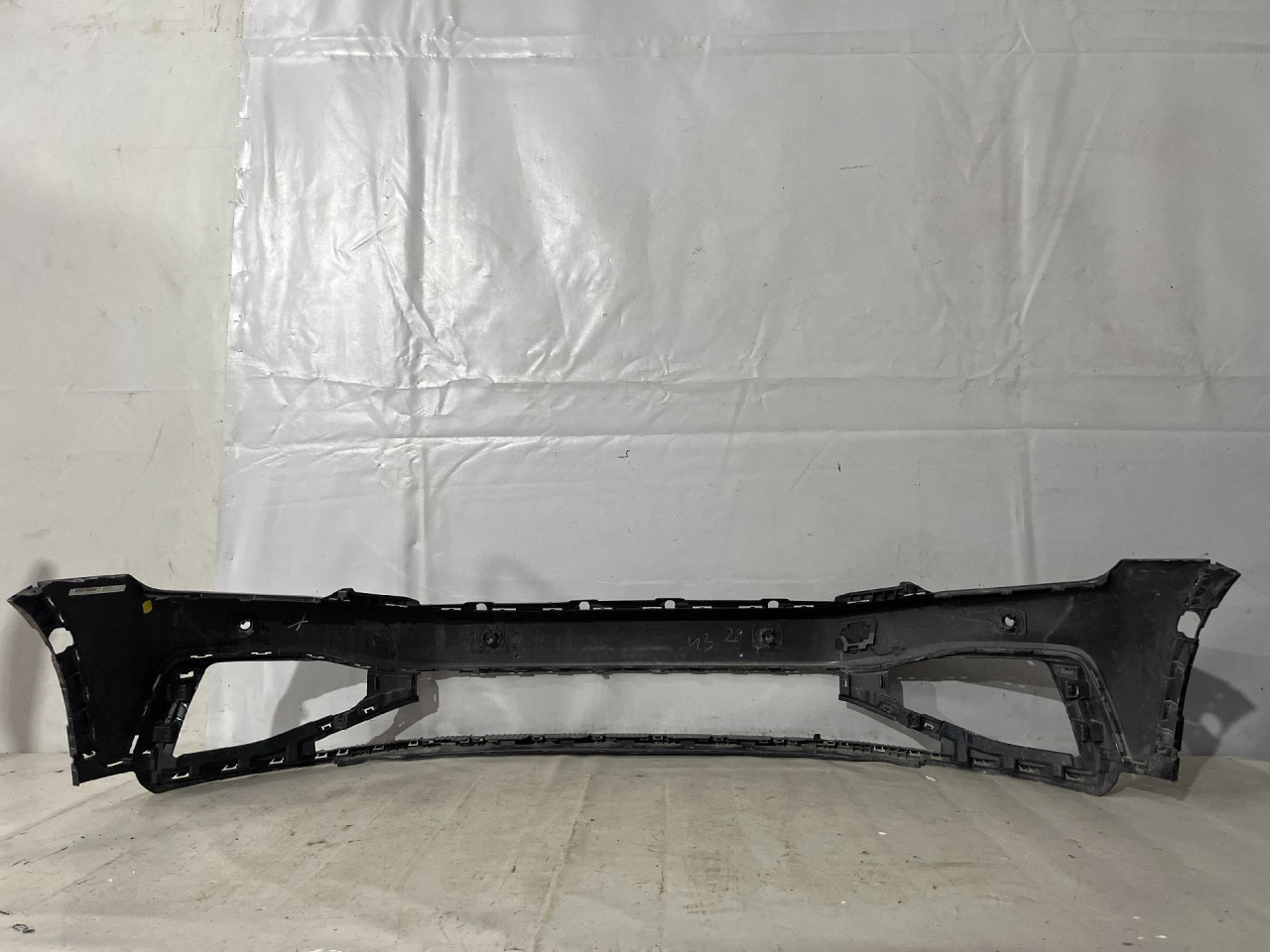 DIJELOVI BRANIK VW PASSAT B8 > 14- 3G0807221