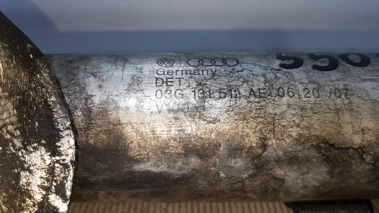 HLADNJAK EGR VENTILA VW TOURAN > 06-10 03G131512AE