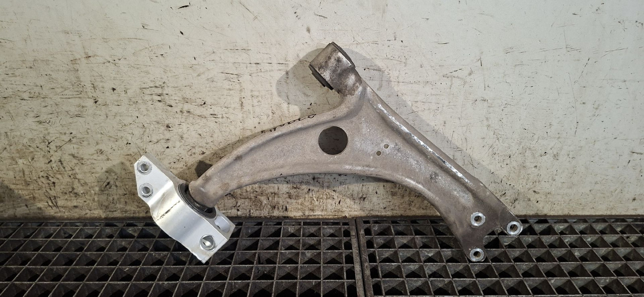 DIJELOVI LAFETA AUDI Q3 > 11-15 2.0 3C0407151H