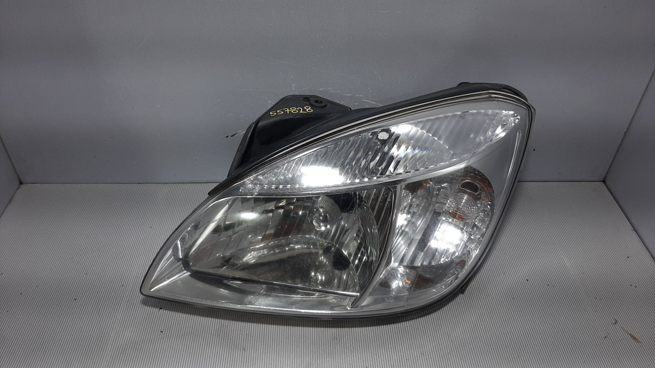 DIJELOVI FAR KIA RIO > 05-10 921011G0L