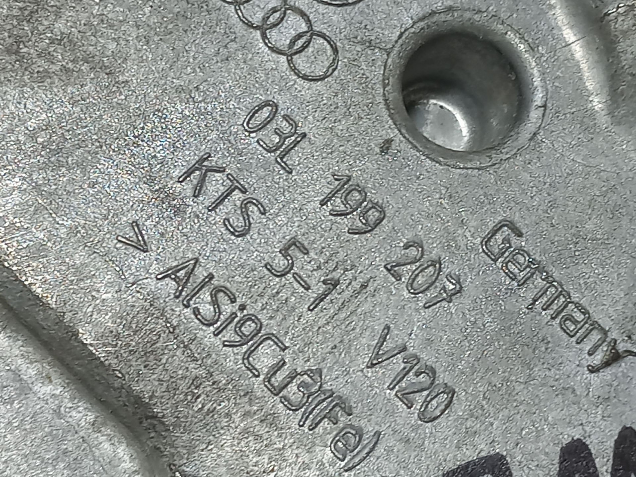 DIJELOVI NOSAC MOTORA VW POLO > 09-14 03L199207