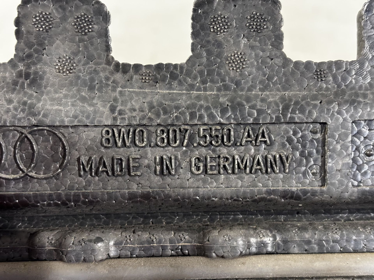 POTPORA PREDNJEG BRANIKA AUDI A4 (B9) > 19- 8W0807550AA