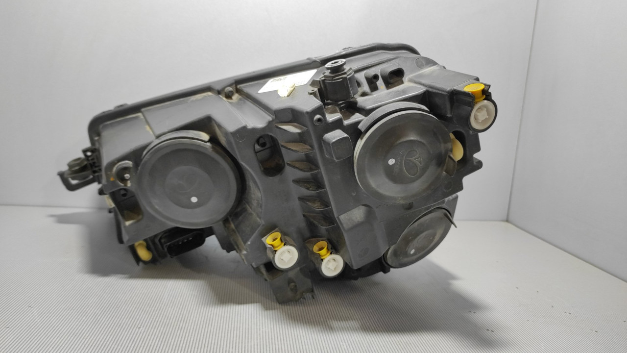 DIJELOVI FAR SKODA KAROQ > 17- 57B941016A
