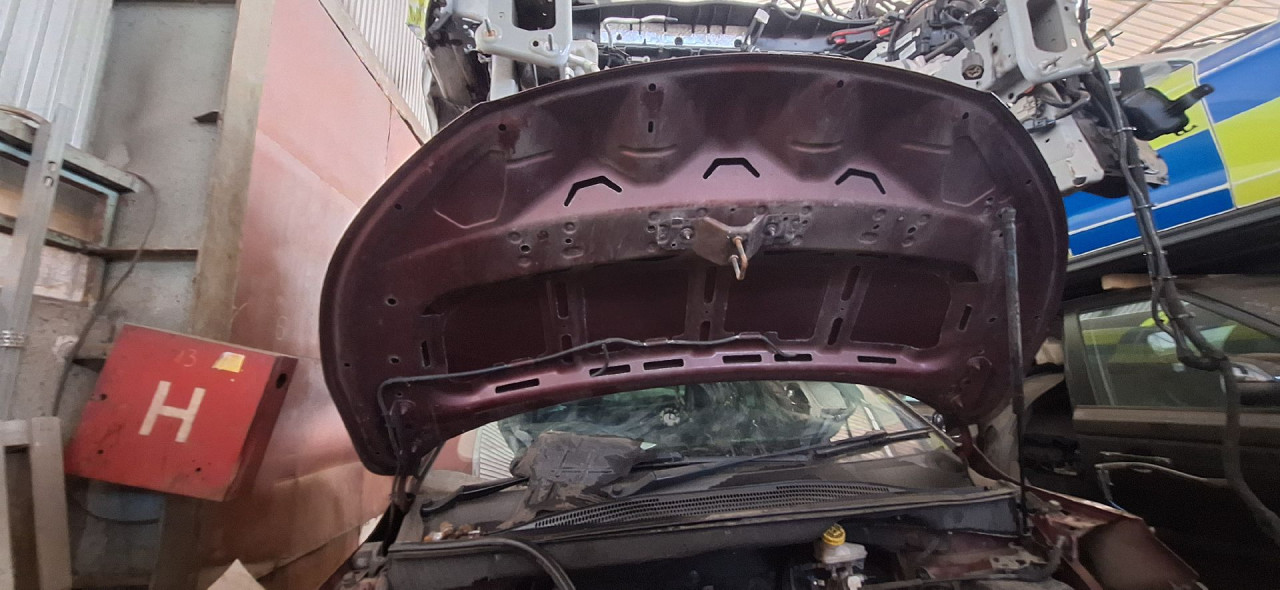 DIJELOVI HAUBA OPEL CROSSLAND X > 17 - 20 39111083