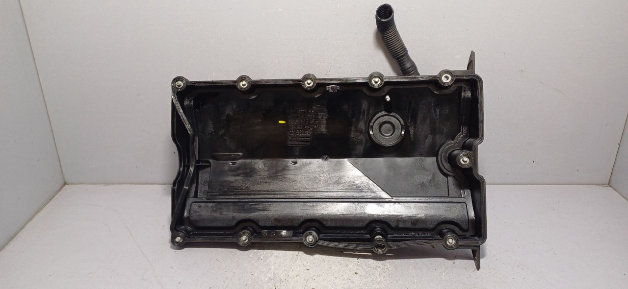 DIJELOVI DEKLO AUDI A6 > 08-11 03G103475B