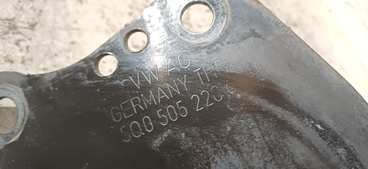 DIJELOVI LAFETA VW GOLF 8 > 19- 5Q0505226C