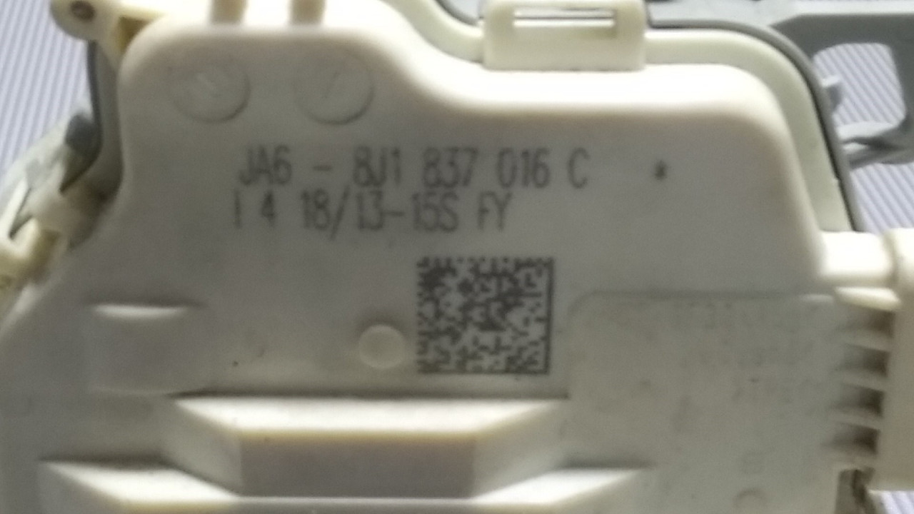 DIJELOVI BRAVA VRATA AUDI A6 4G > 11-14 8J1837016C